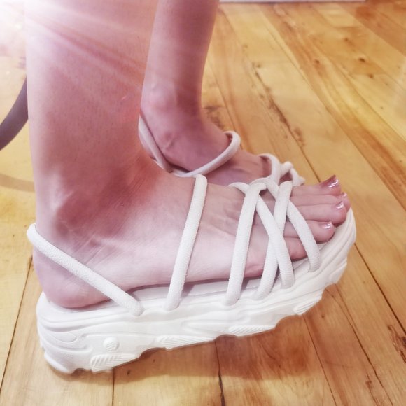 Beige apricot sandals flip flops - Picture 11 of 11